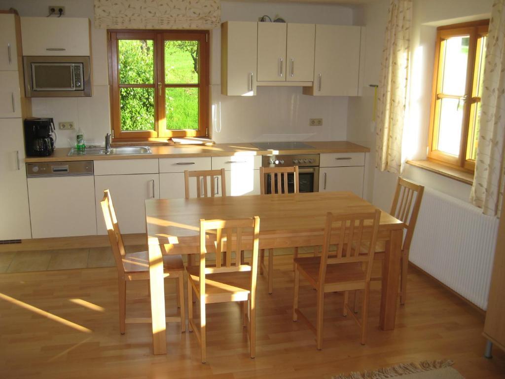 Apartments Spiegl Holzmann Бишофсхофен Номер фото